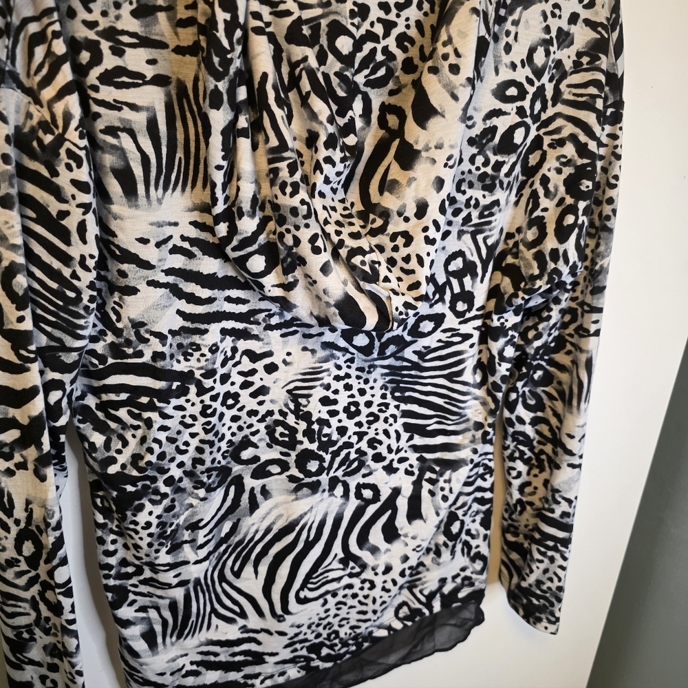 Simply Noelle Animal Print Top Size XS - Picture 8 of 10
